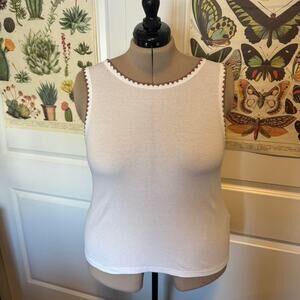 Old navy white scalloped tank top